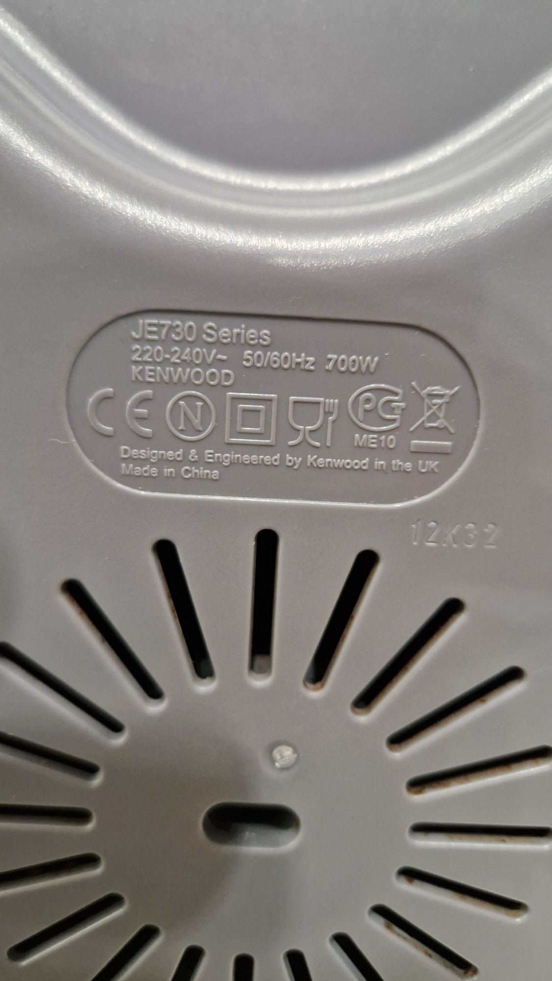 Sokowirówka Kenwood JE730