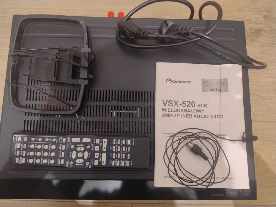Amplituner AV Pioneer VSX-520