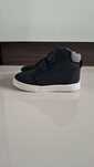 Czarne sneakersy Sinsay