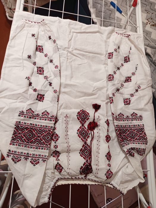 Вишиванка та плаття