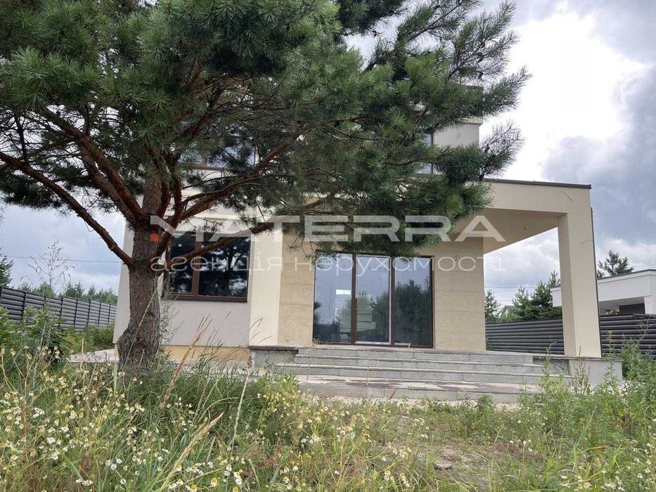 Бобриця продаж будинку 150м2 у стилі Хай-Тек