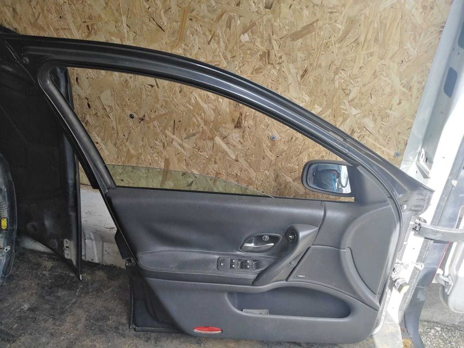 Porta Frente Esquerda Renault Laguna II 2002