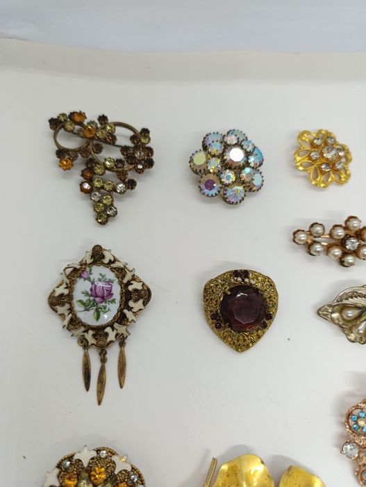 Радянська брошь брошка жіноча прикраса біжутерія СССР чехословацька