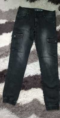 Чоловічі джинси розмір 33, стан нових