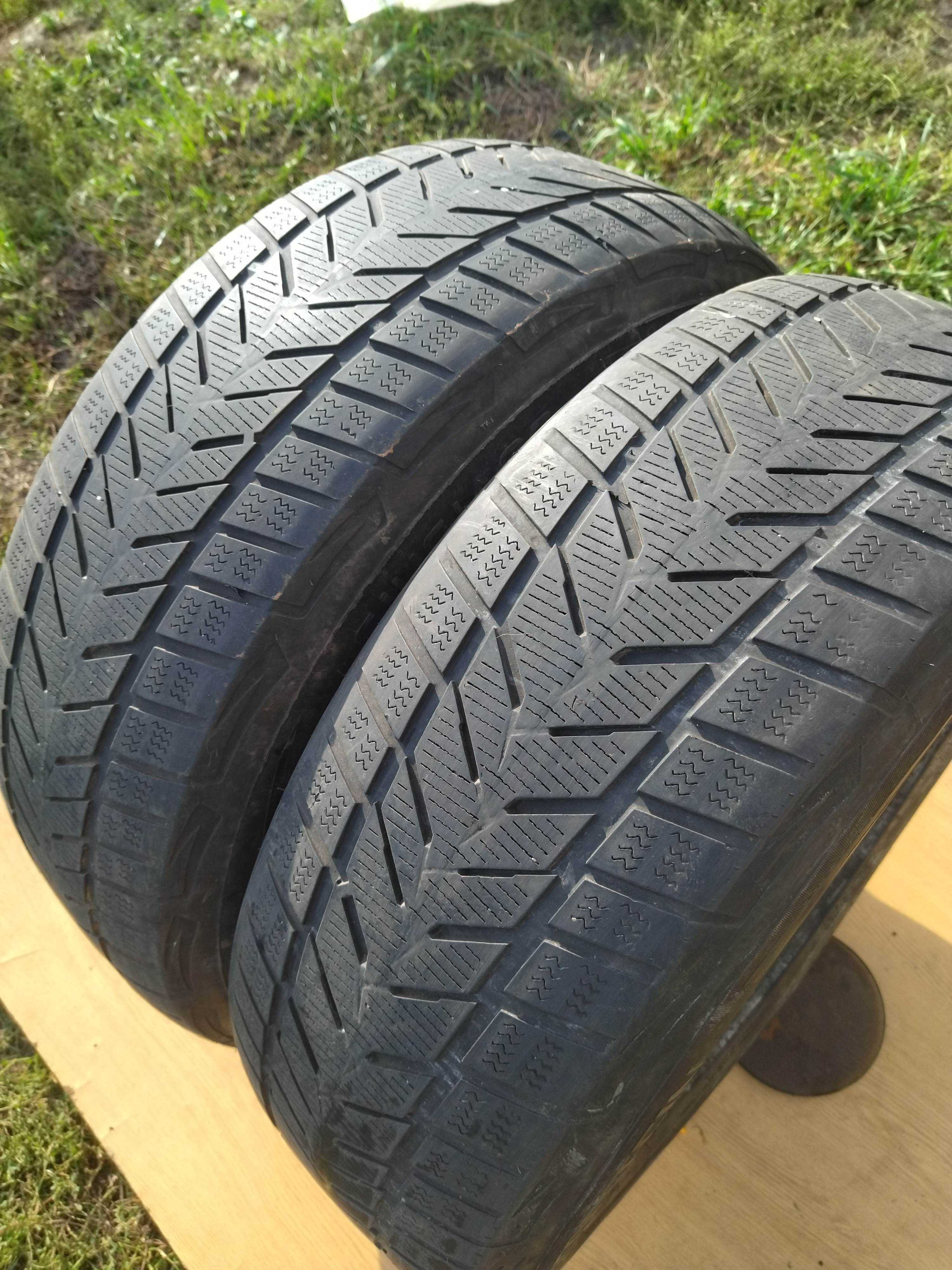 Шини колеса резина Vredestein 215/60r17 r17 4mm зима зимние зимні 2шт