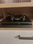 Ps4 slim 1TB plus 5 gier