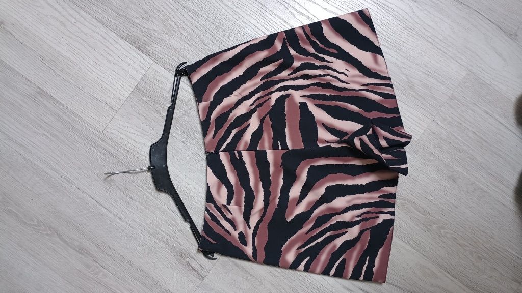 Spodnico spodenki zebra czarne beż 38