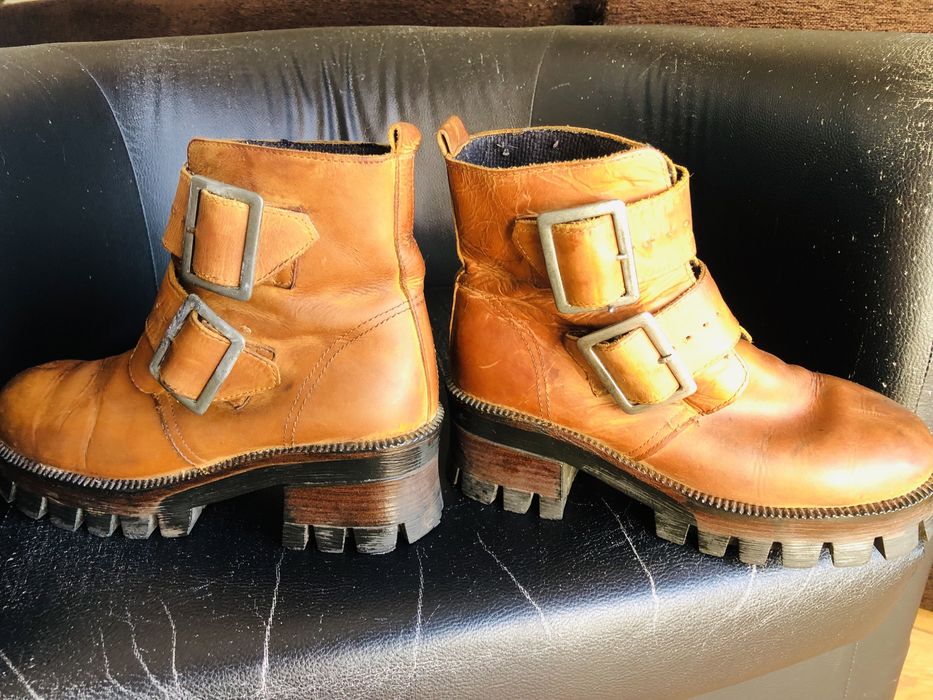 Bota de inverno em bom estado camel a castanha sao novas