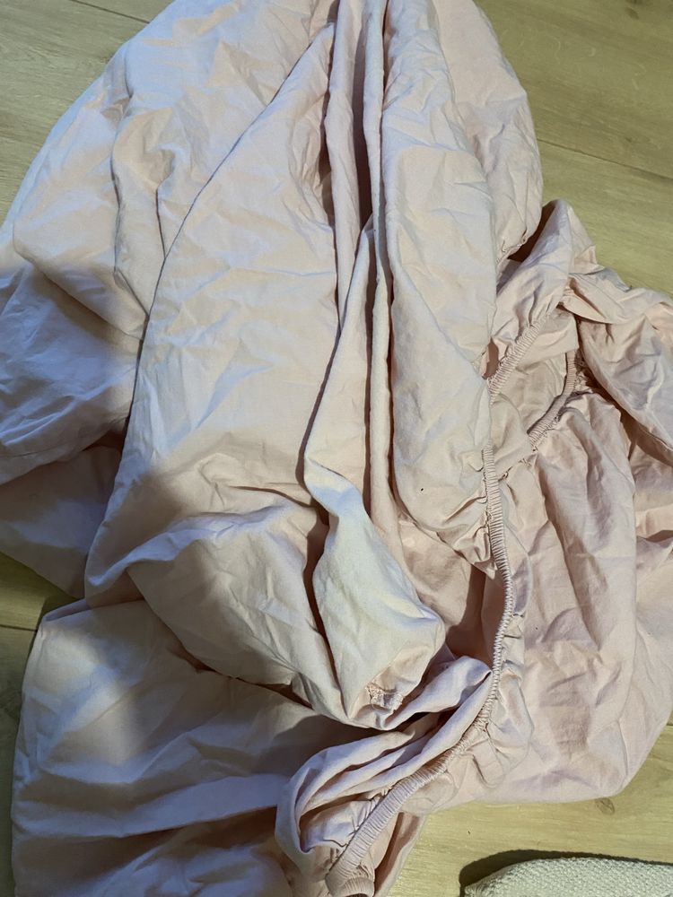 Poszewki na pościel H&M i 2 prześcieradła