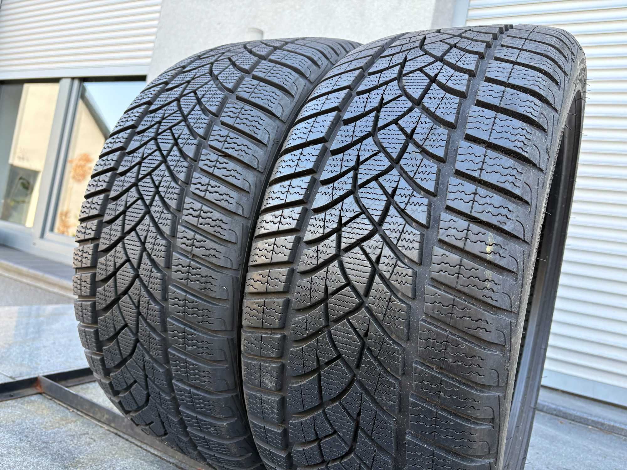 2szt zimowe 245/40R18 GoodYear 7,5mm 2022r świetny stan! Z5648 gwar