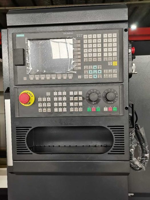Токарний верстат з ЧПК MAST ML 500x1000 SH8