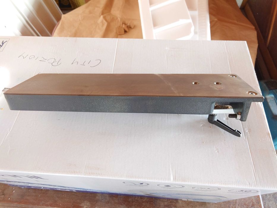 FELDER stolik przedłużający nowy żeliwny.