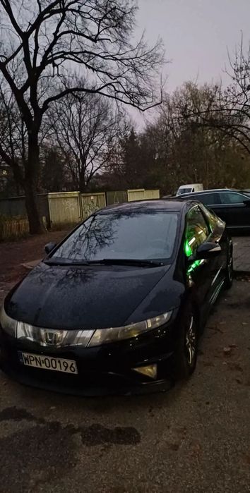 Honda Civic Sprzedam Hondę Civic VIII 1.8 i-VTEC Type-S - Sportowy wygląd