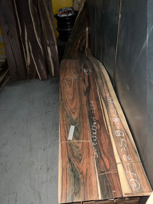 Madeira e Folha Pau Santo