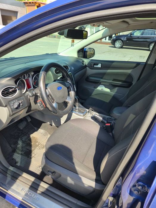 Ford Focus 2009 2 рестайлинг 2.0 дизель автомат