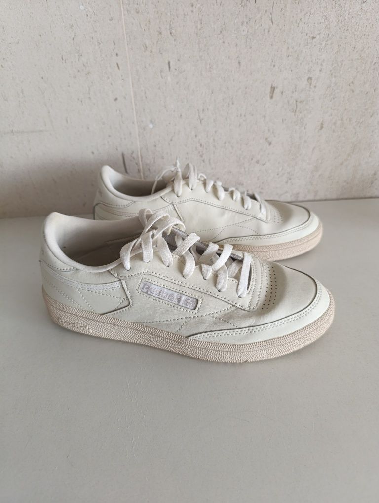 Sapatilhas Nike e Reebok Tam.. 38
