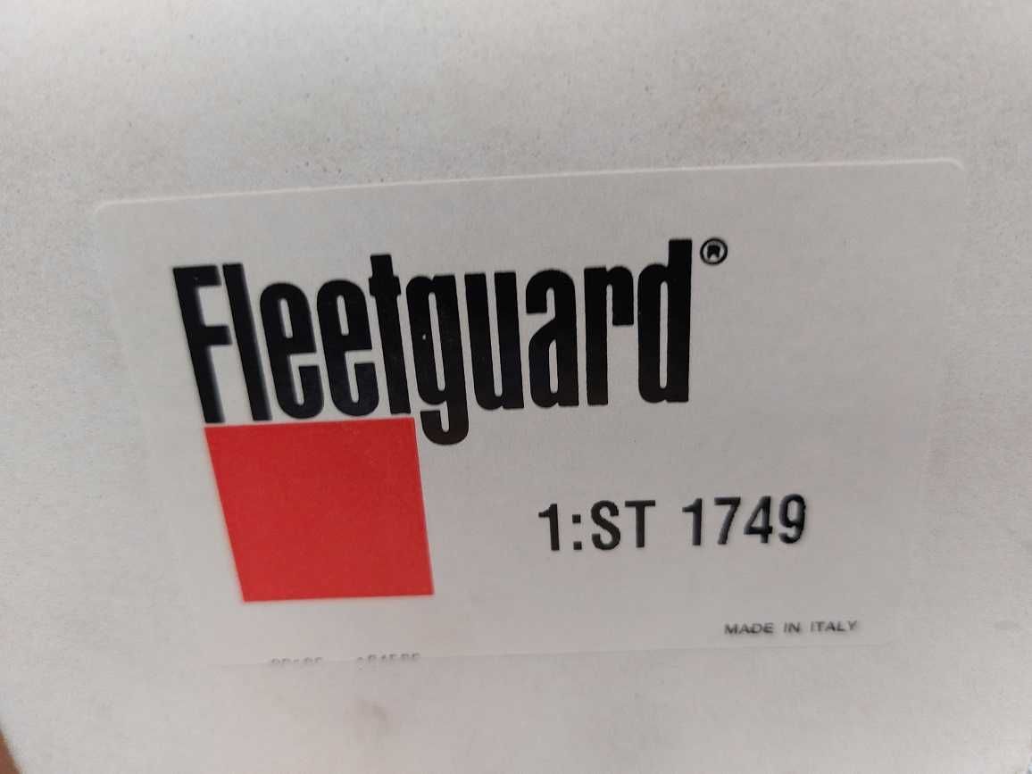 Filtr hydrauliczny  fleetguard ST1749