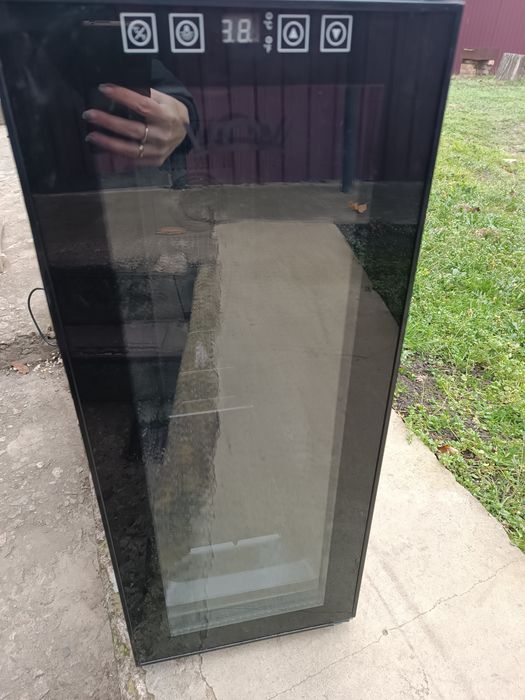 Холодильник для вина