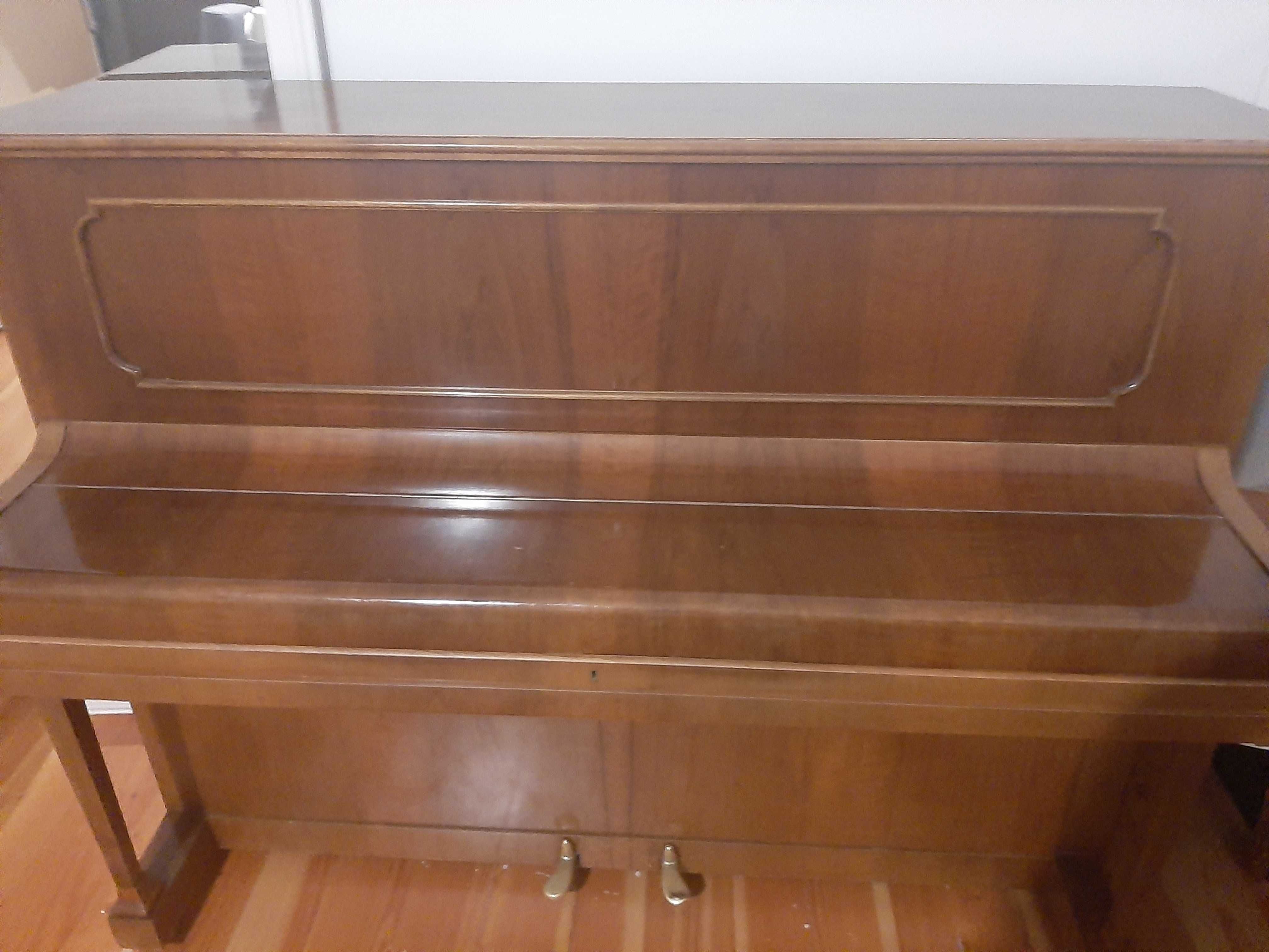 Sprzedam pianino niemieckiej marki Feurich lepsze niż Yamaha