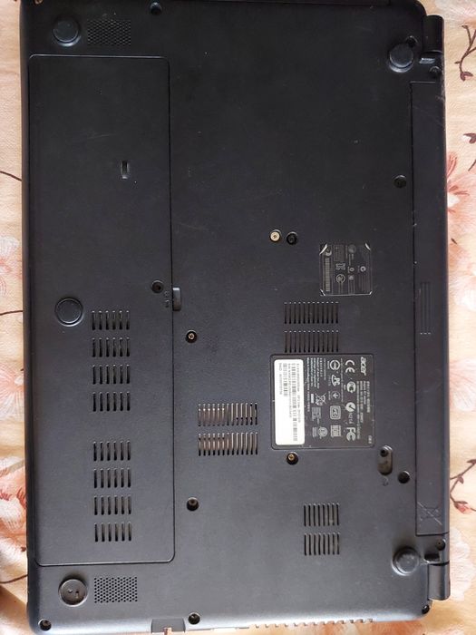Ноутбук Acer Aspire E1-510 (E1-530, E1-532, E1-570, E1-572)