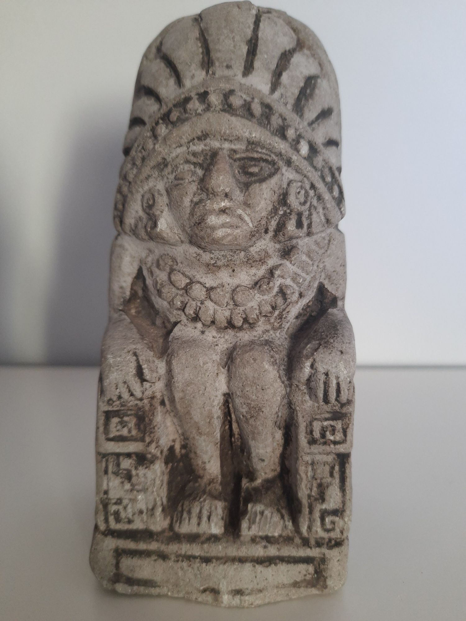 Figurka glinianą z Peru.