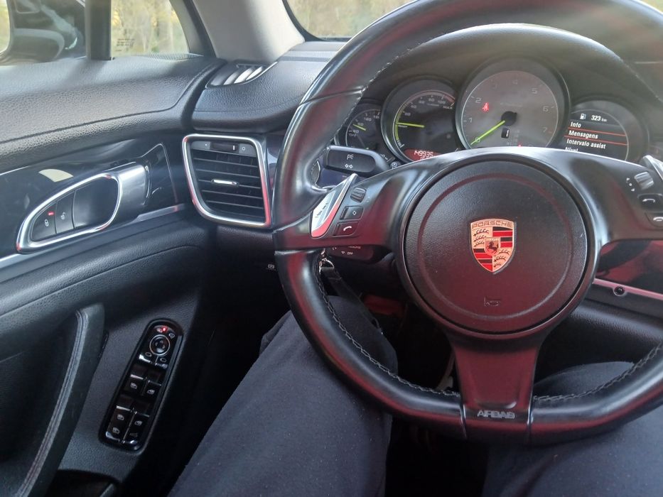 Porsche P. S E-Hybrid 416cv