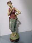 Estatueta em marfinite