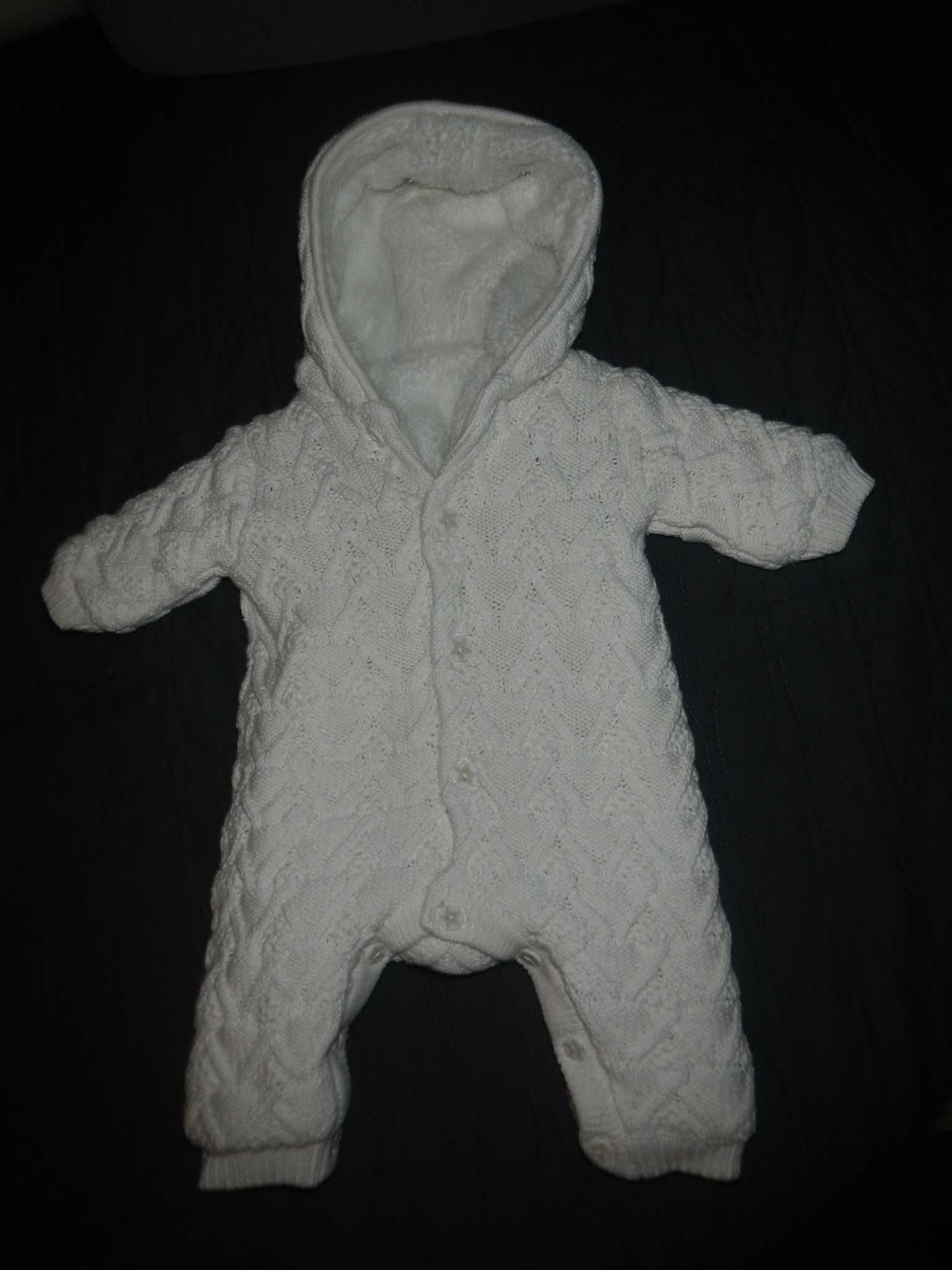 MOTHERCARE Kombinezon dla wczesniaka tiny noworodka 50 56 spiworek