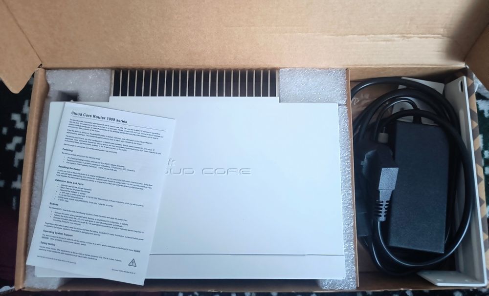 MikroTik Cloud Core Router CCR1009-7G-1C-PC