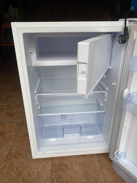 Lodówka z zamrazalnikiem Amica wys 80 cm szer 54