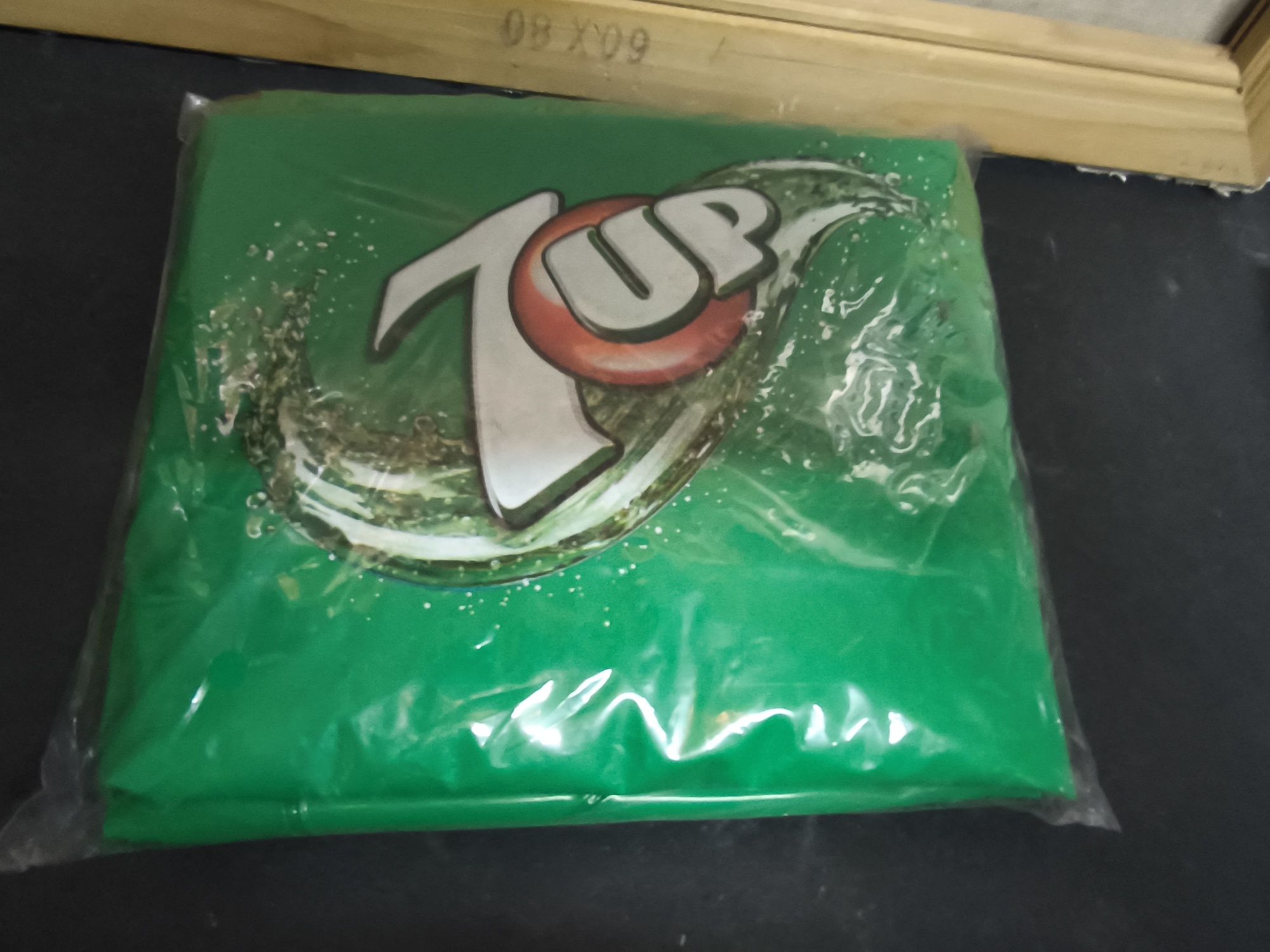 Colchão insuflável 7 Up