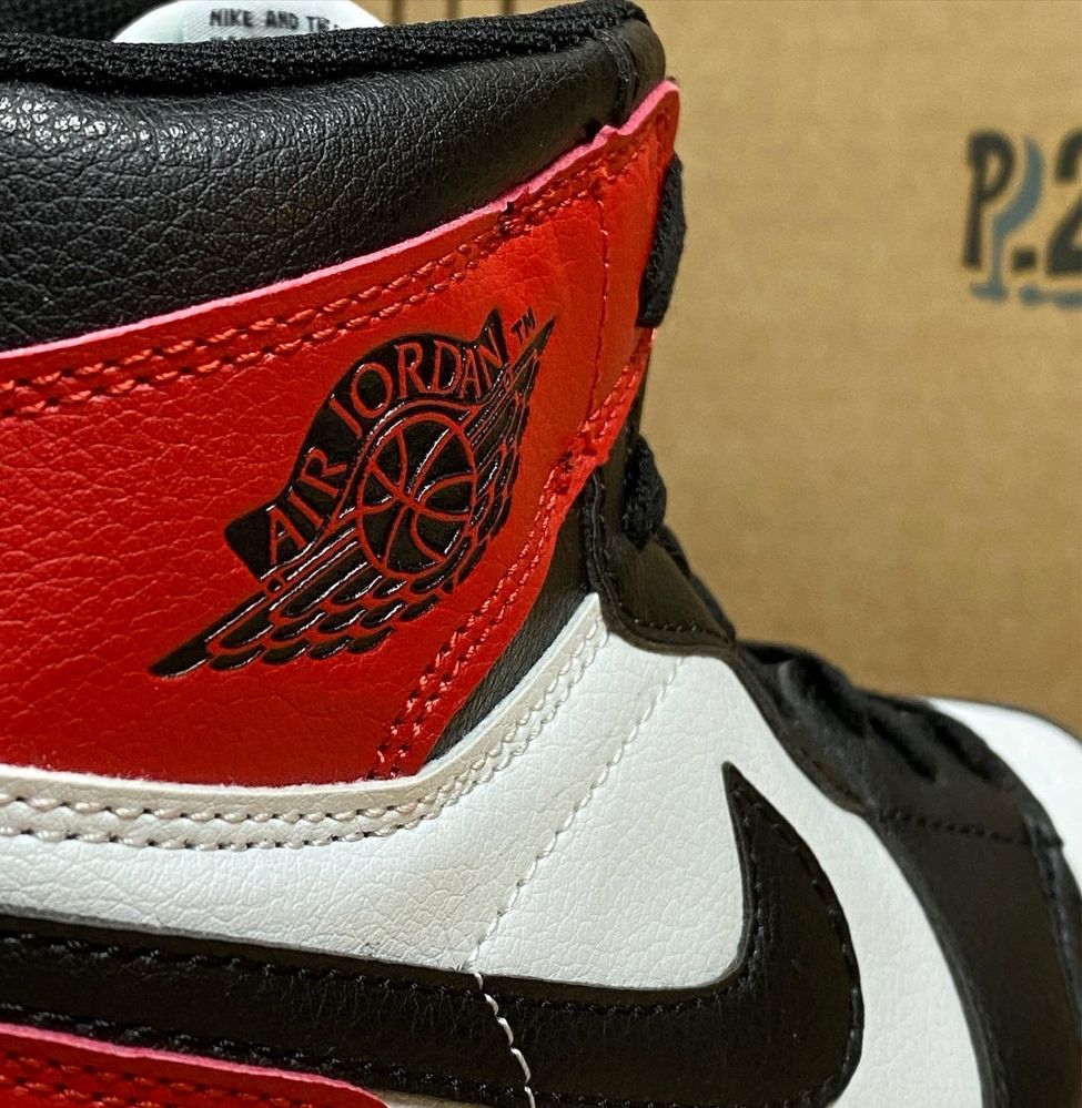 Jordan 1 Black Toe