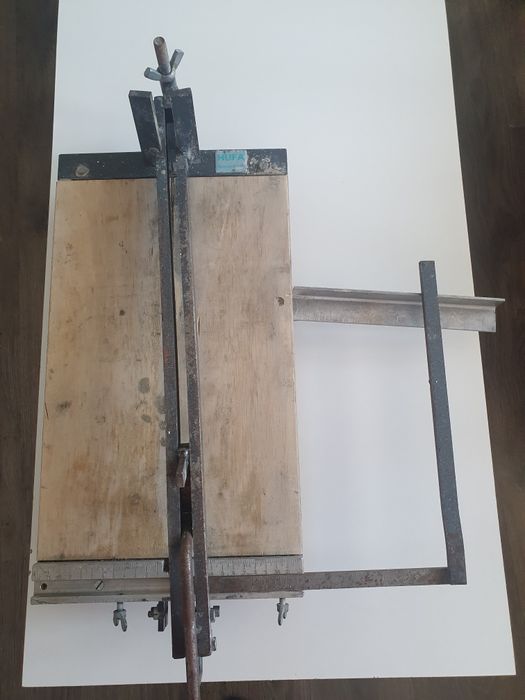 Maszynka do cięcia płytek Hufa