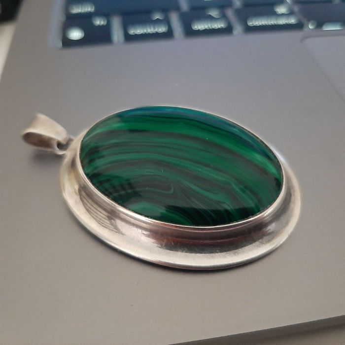 Stary piękny wisior ze srebra