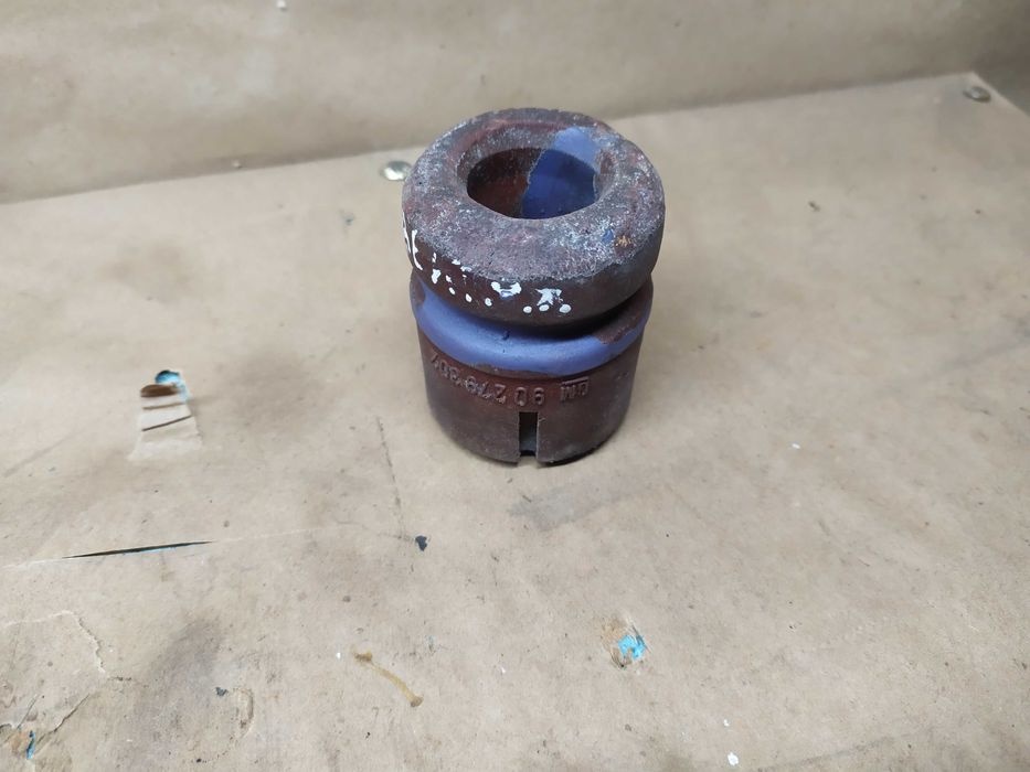 Opel Vectra A відбійник отбойник на передні стійки б/у оригінал GM