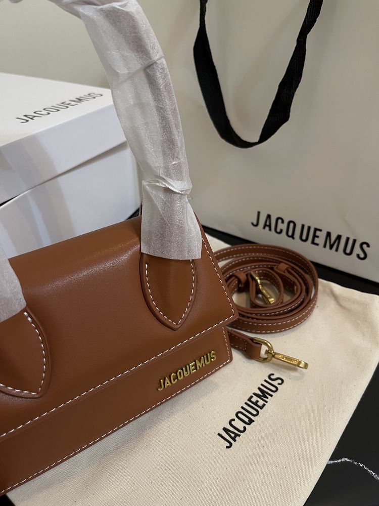 Jacquemus Le Chiquito Moyen жіноча сумка