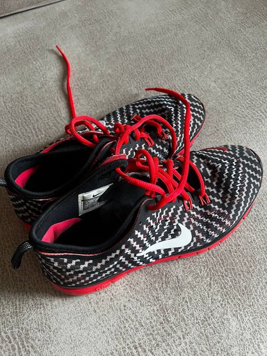 Кроссовки Nike бу