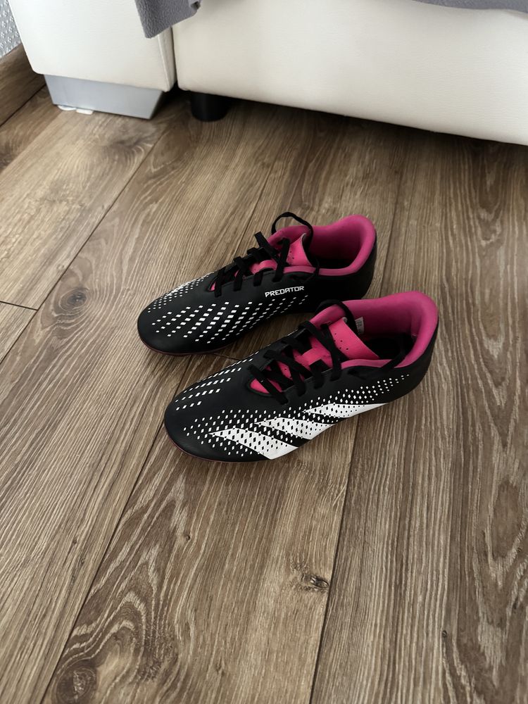 Buty piłkarskie dla chłopca lub dziewczynki Adidas predator