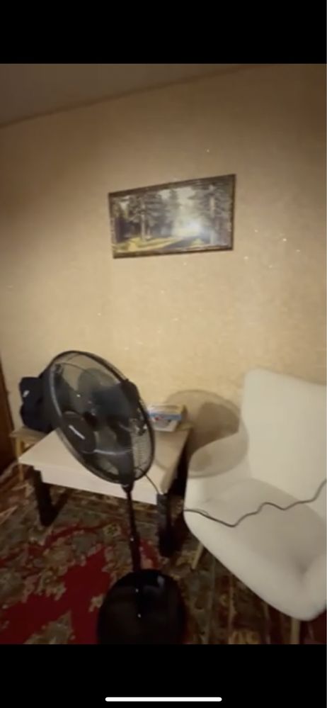 РЕАЛЬНАЯ ! Продам 1к кв пр Поля 131Б