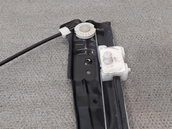 Elevador vidros frente direito PEUGEOT 308 SW II