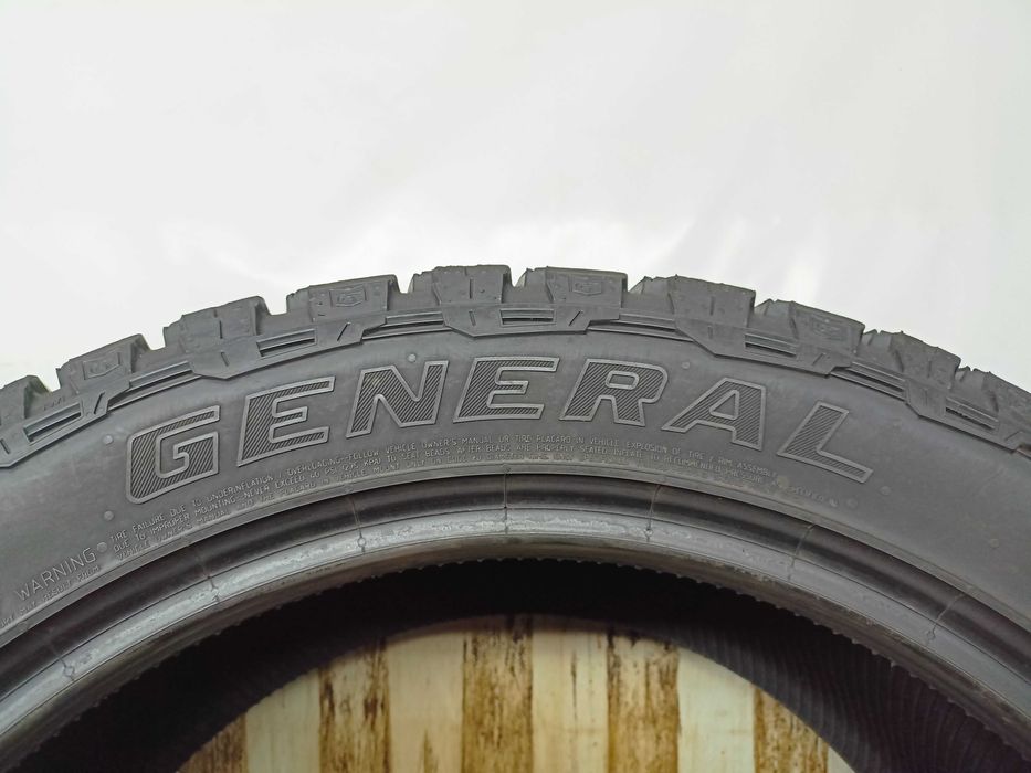 General Grabber AT3 275/45/20 18r. 110V 2x8,2mm 2x6,7mm (4407)