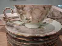 Zestaw filiżanek z porcelany