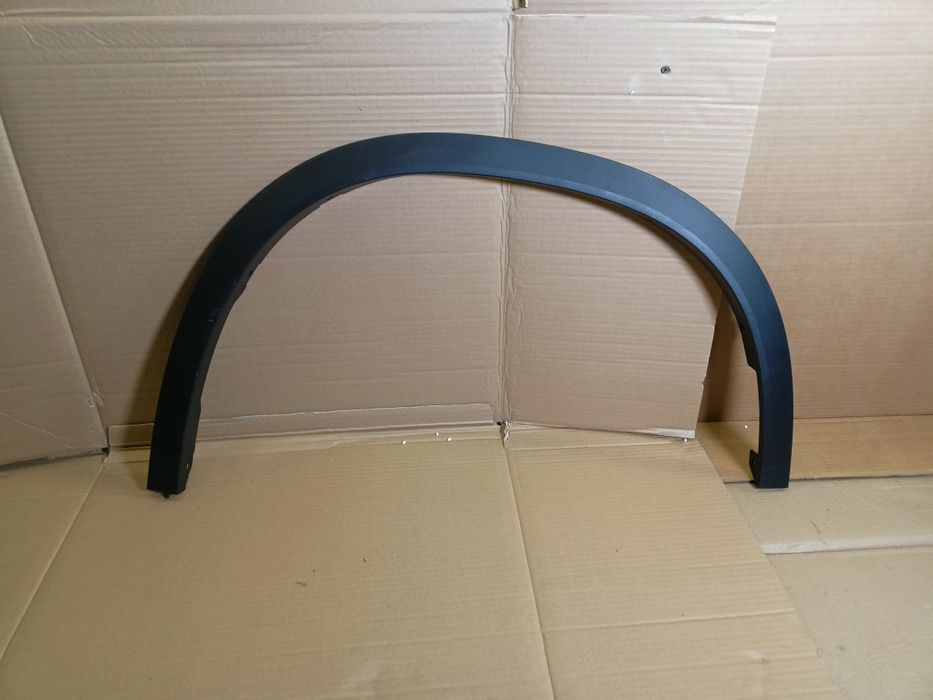 BMW X1 U11 listwa błotnika prawy przód prawa przednia nakładka