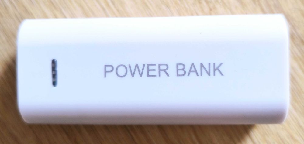 Power bank 5V mikro USB na ogniwa li-ion 2x18650