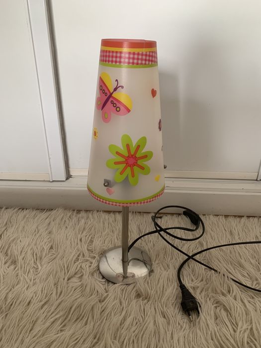 Dou/Ofereço Candeeiro quarto de criança