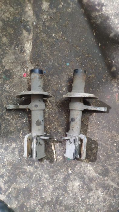 Двері,  заднє бокове скло,  стоки, ручки