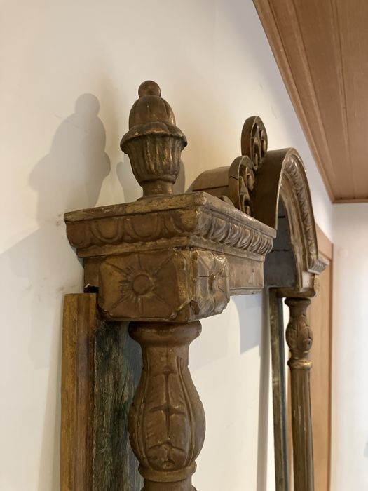 Moldura de oratório e sacrário, séc. XIX religioso