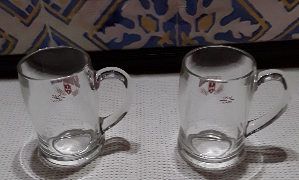 Canecas de cerveja da marca Sagres vintage, em vidro, 30 cl e 35 cl