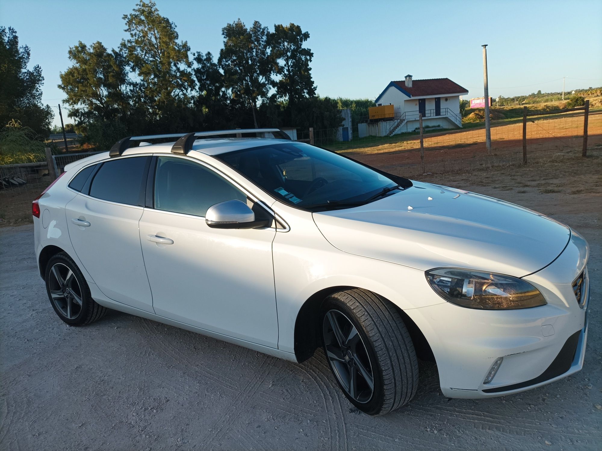 Volvo V40 R-Design D2 2.0 2015