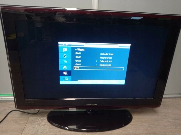 Telewizory 32 cale